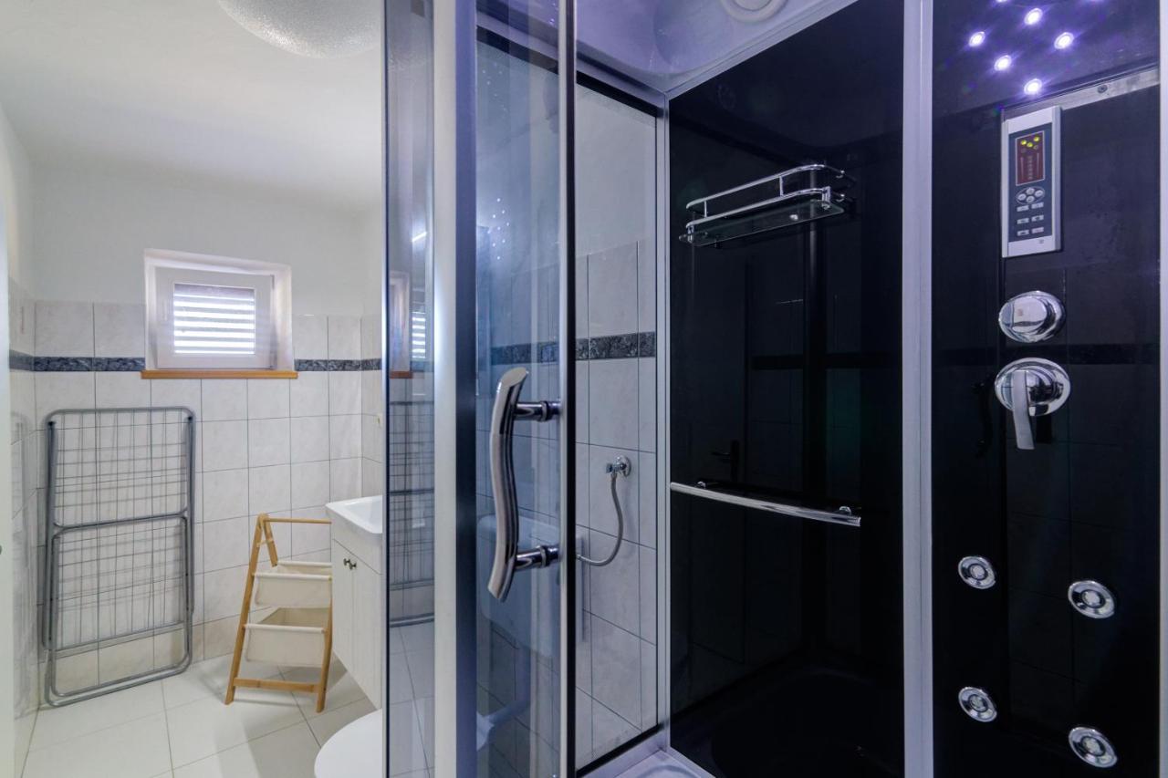 סנג' Apartments Maria מראה חיצוני תמונה