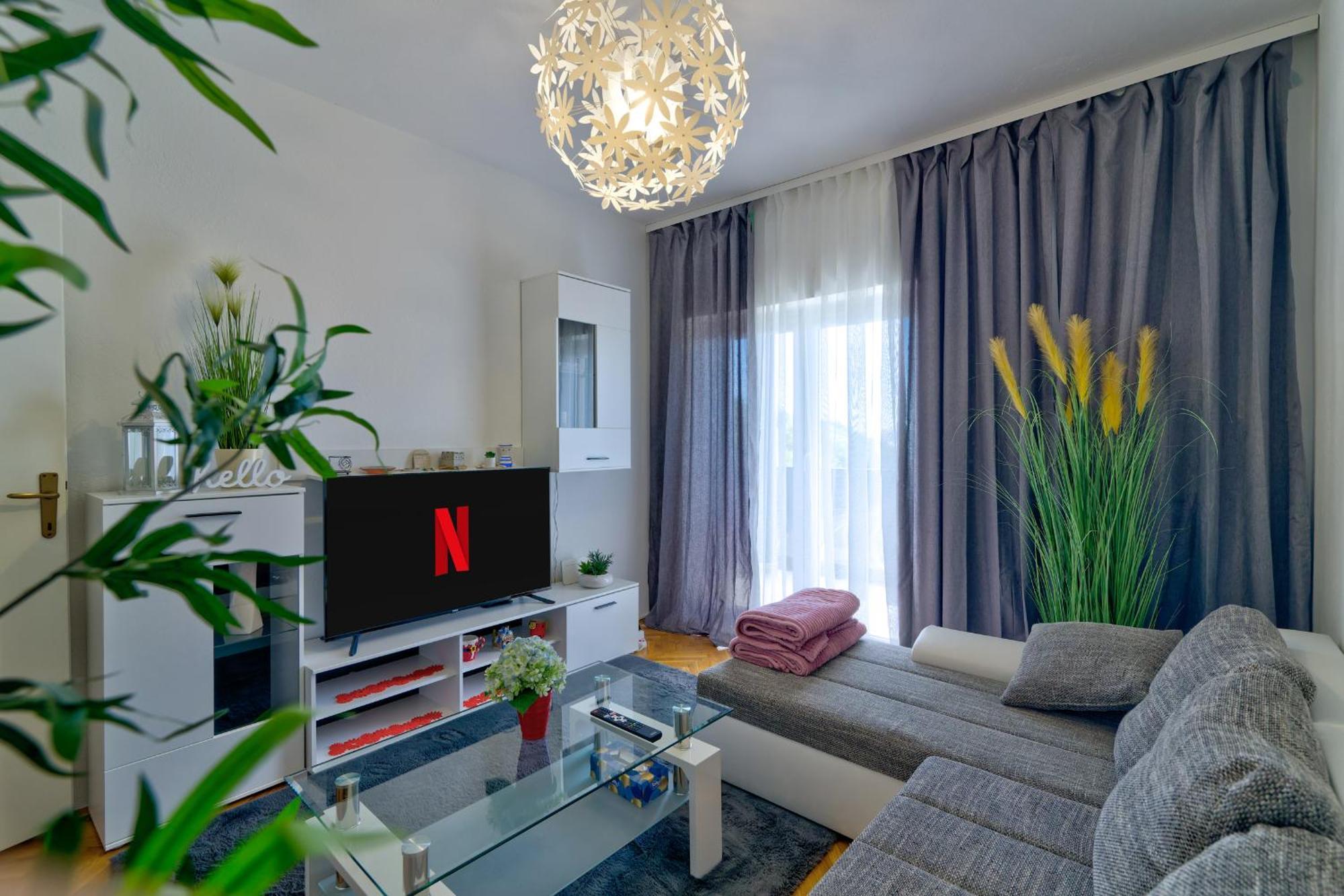 סנג' Apartments Maria מראה חיצוני תמונה